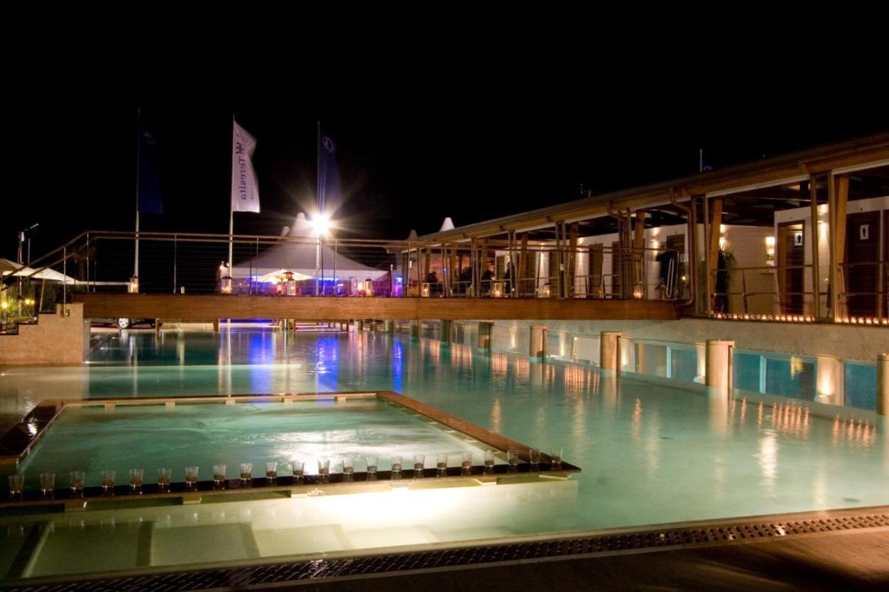 Teresita Wellness Club Apartment Виареджо Екстериор снимка